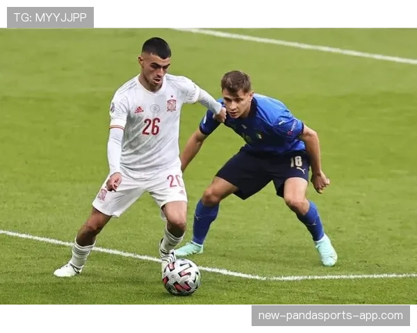 佩德里与蒂亚戈：技术型中场在组织调度与控球逻辑上的核心差异